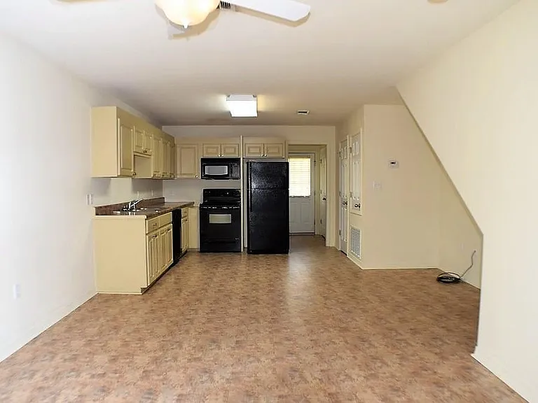 510 Sullivan Killrain Rd #C — Photo 5