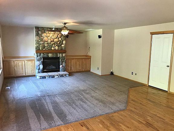 3rd image of 4217 19th Ave NW