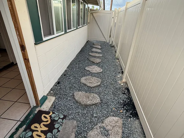 369 Wanaao Rd #B, Kailua, HI 96734