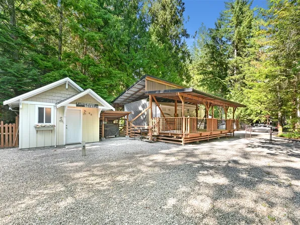 2096 Dogwood Drive, Sumas, WA 98295