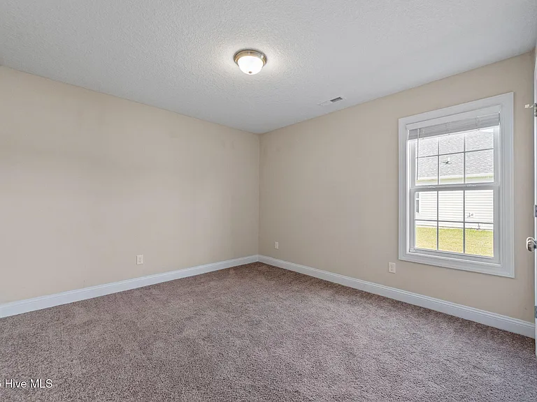 320 Aquamarine Cir — Photo 18