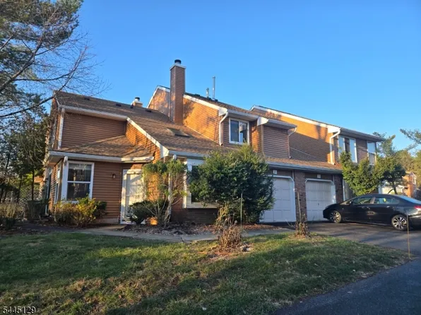 6 Driftwood Dr, Somerset, NJ 08873