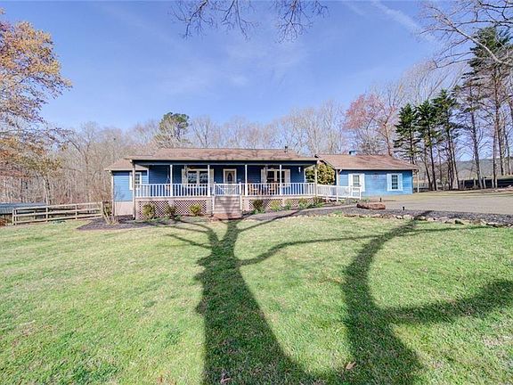 2nd image of 1268 Riverbend Rd