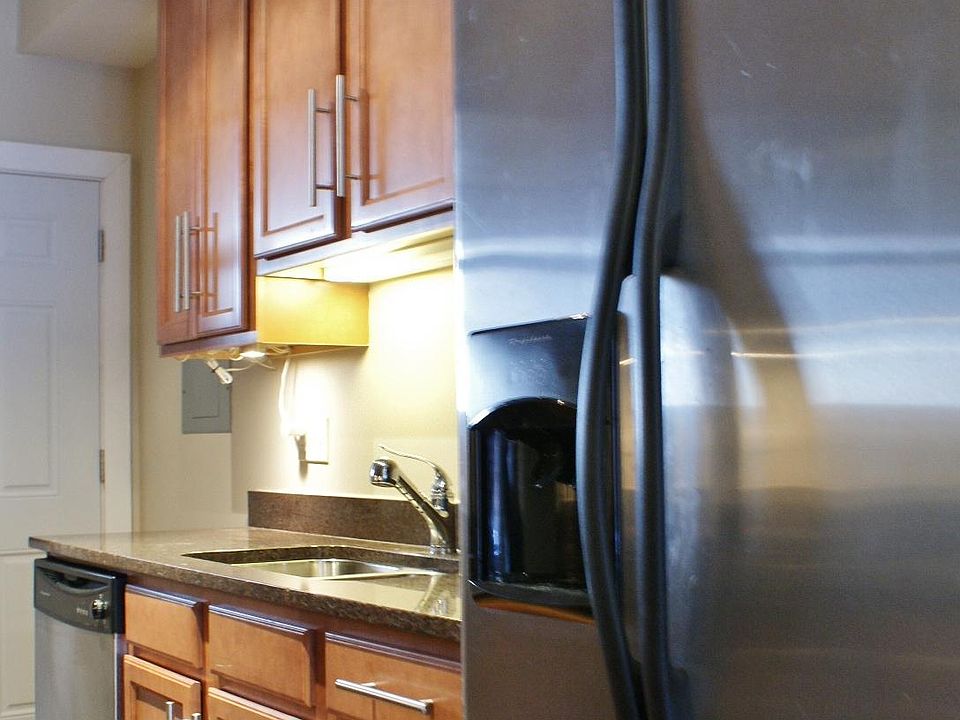 1st image of 3455 N Wolcott Ave #2FTF