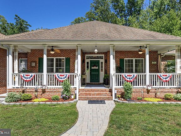 5th image of 2395 Pinecrest Ln