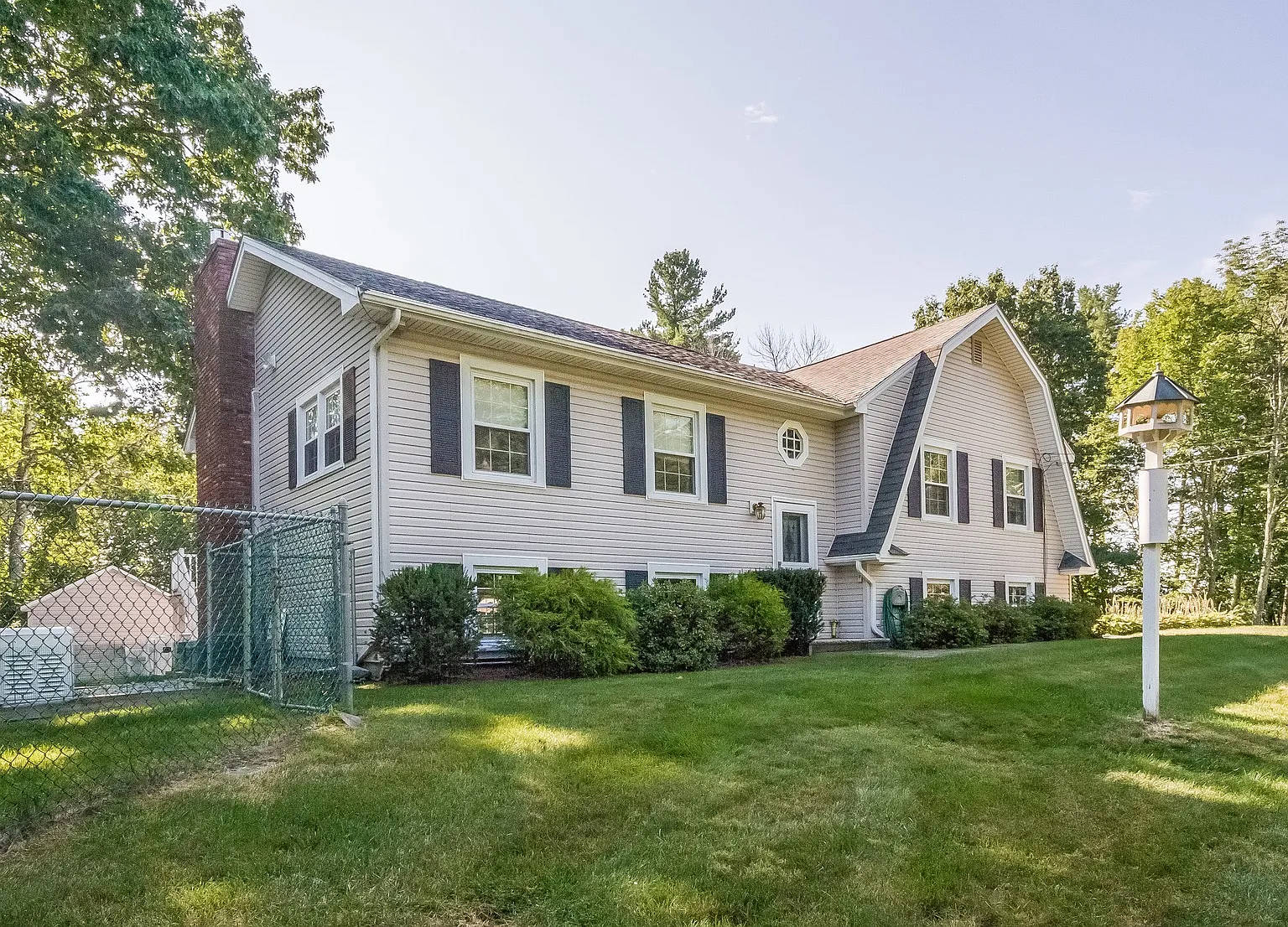 32 Enterprise Dr — Photo 1