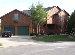 190 Lachenview Ln NW, Rochester, MN 55901