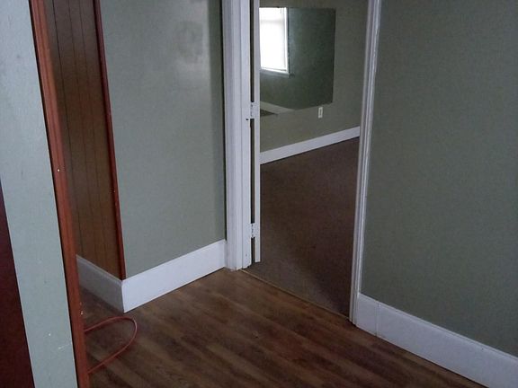 2nd image of 219 W Bell St APT C