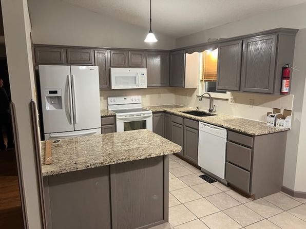 1817 N Buckthorn Ct, Andover, KS 67002