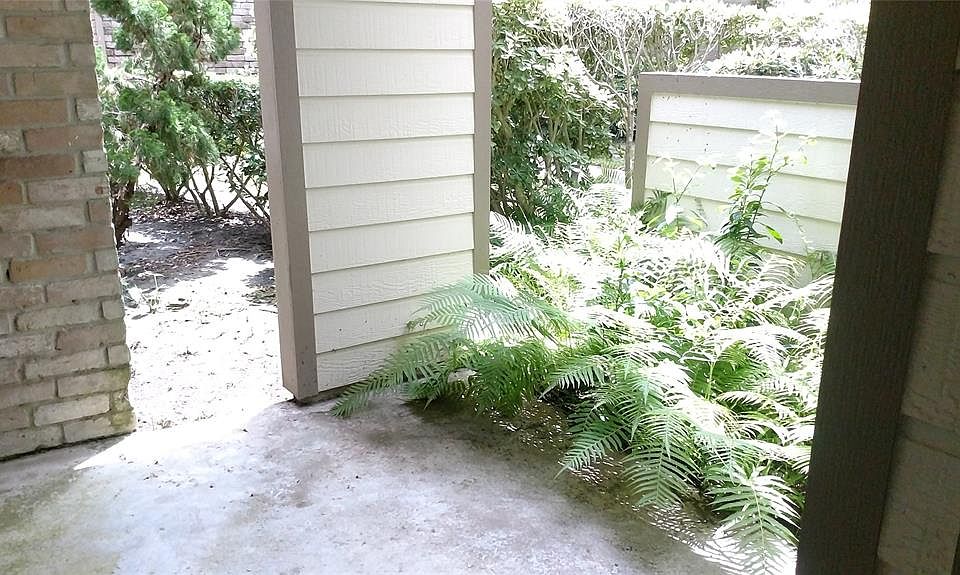 1st image of 7101 N Holiday Dr