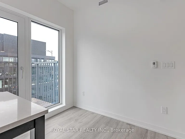 2 Augusta Ave #Penthouse 04 — Photo 28