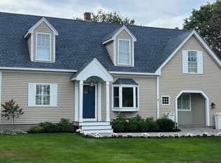 510 Wallis Rd, Rye, NH 03870