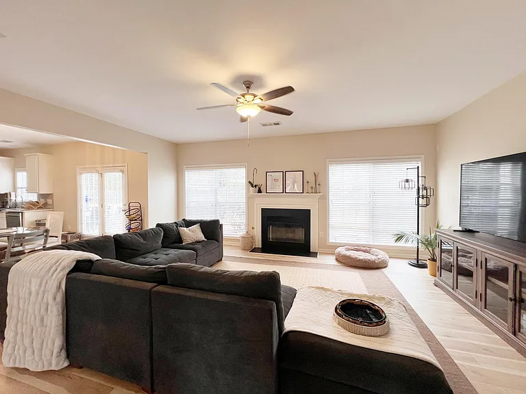 514 Adeline Ct — Photo 9