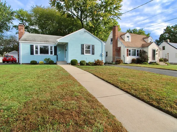 136 Edgemere Avenue, West Hartford, CT 06110