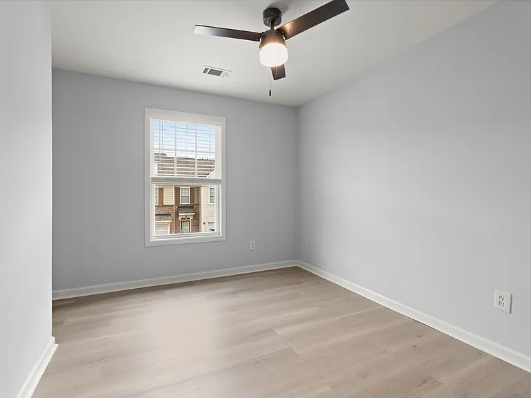 1947 Lakeshore Overlook Cir NW — Photo 31