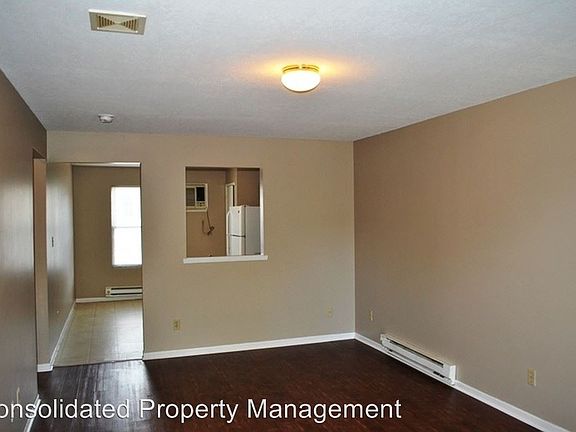 2nd image of 425 Romig St APT 8