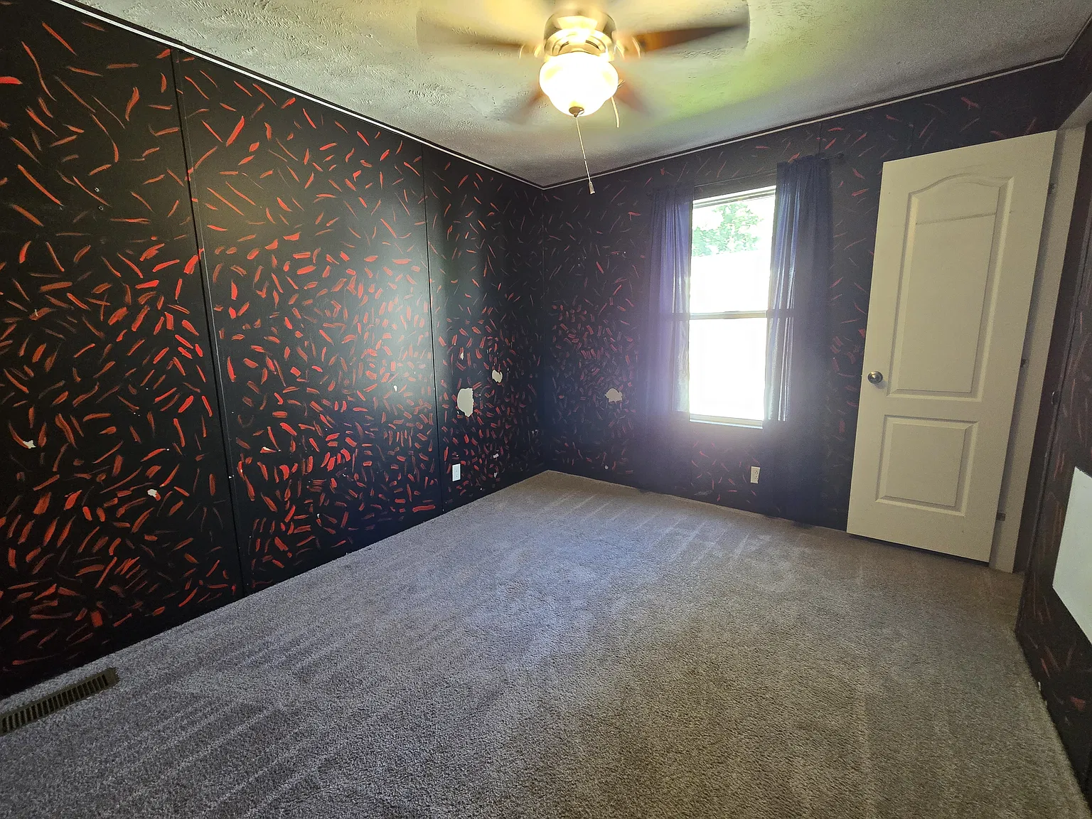 3 bed, 1216 sqft, $1,350 — Photo 3