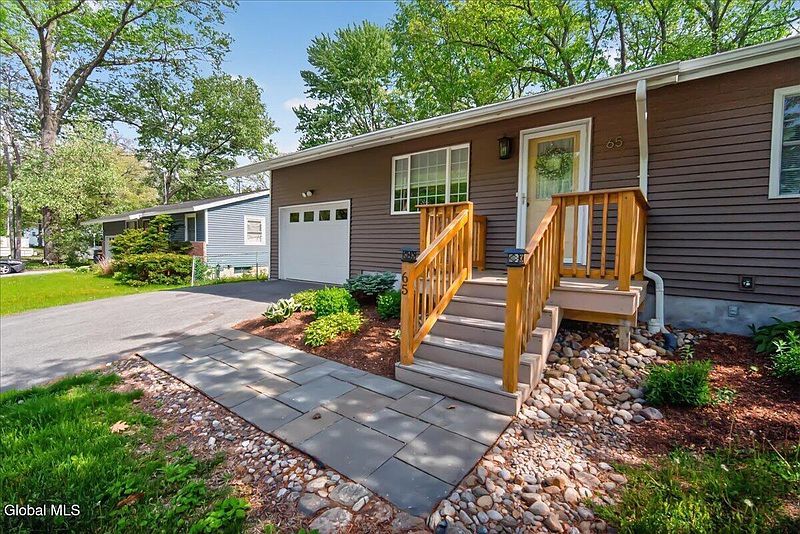 2nd image of 65 Curt Boulevard