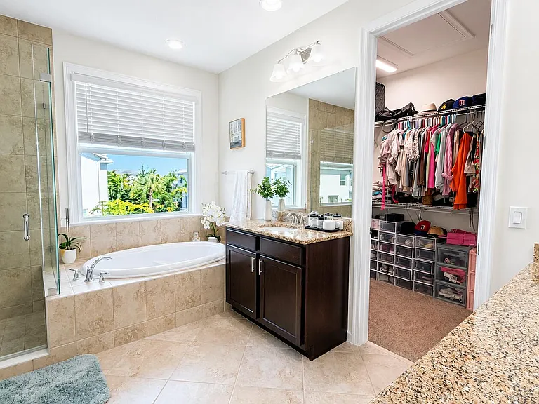 16454 Helix Ct — Photo 19