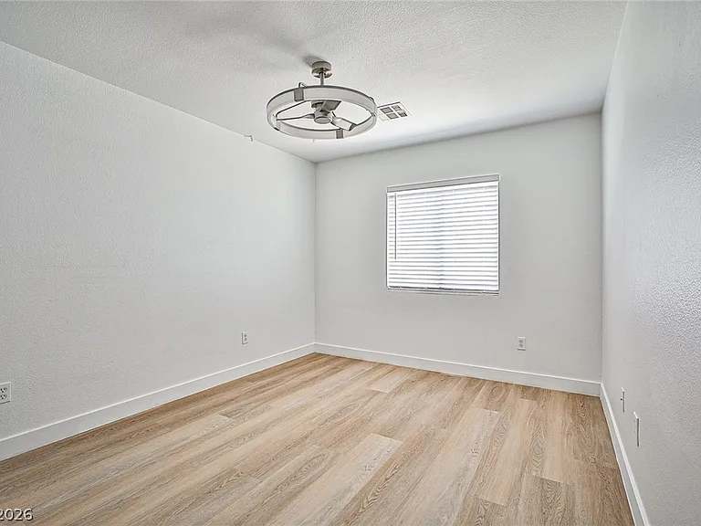 1201 Pueblo Hills Ave — Photo 14