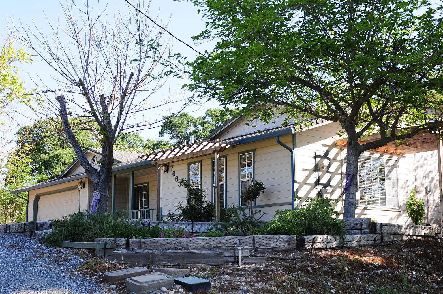 7663 Jenny Lind Rd photo 1