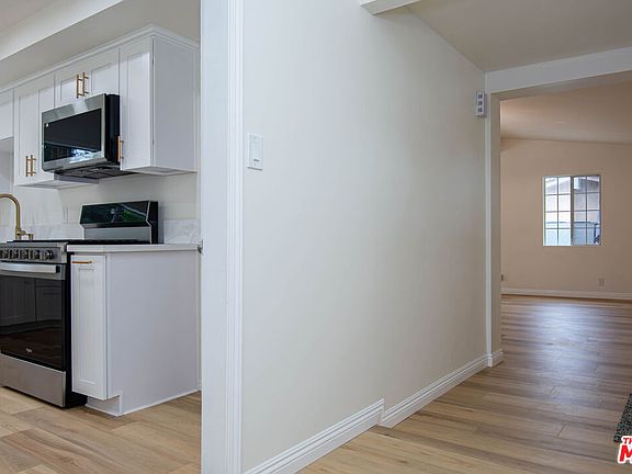 5th image of 320 W Ashby St