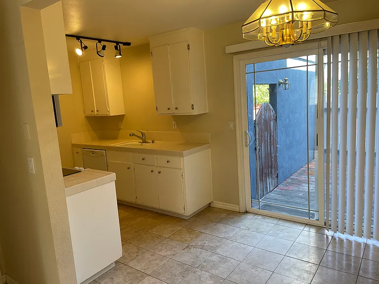 7555 Sunset Way #18 — Photo 2