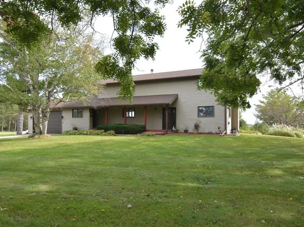 1890 County Rd W, Stoughton, WI 53589