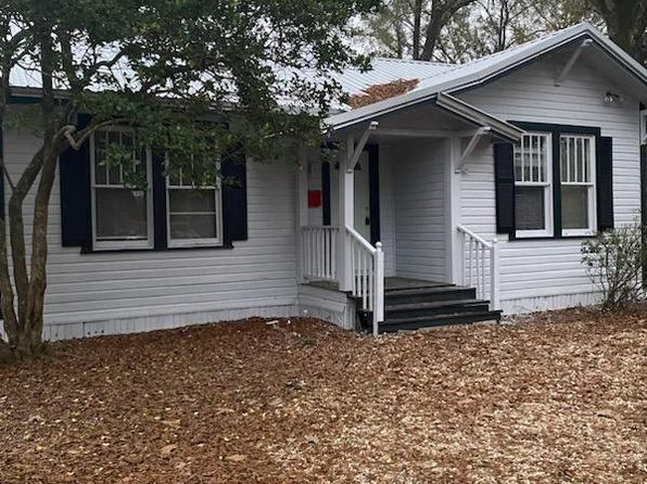 1313 Main St