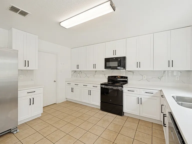 5822 Piedmont Gln — Photo 3
