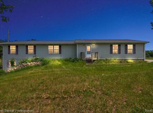 5714 Five Lakes Rd, North Branch, MI 48461