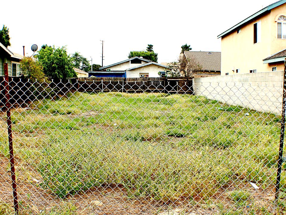 1st image of 1648 La Paloma Ave