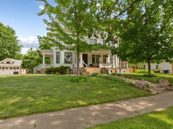 358 E Main St, Owatonna, MN 55060