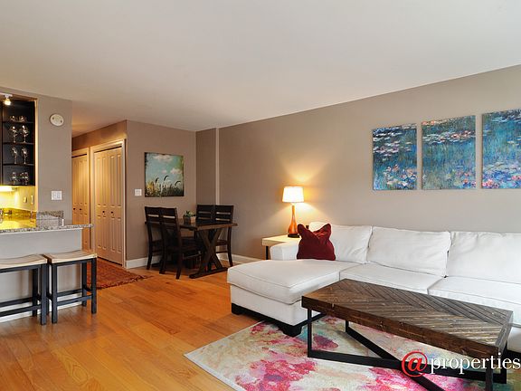 Kitchen / Living Room