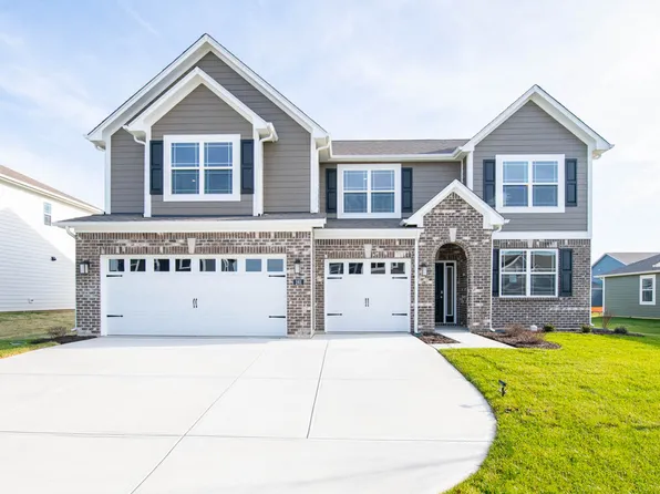 261 Lucky Hat Ln, Danville, IN 46122
