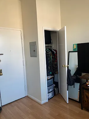 Rented by Nooklyn NYC LLC | media 3