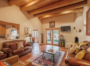 1417 Phillips Rd, Taos, NM 87571