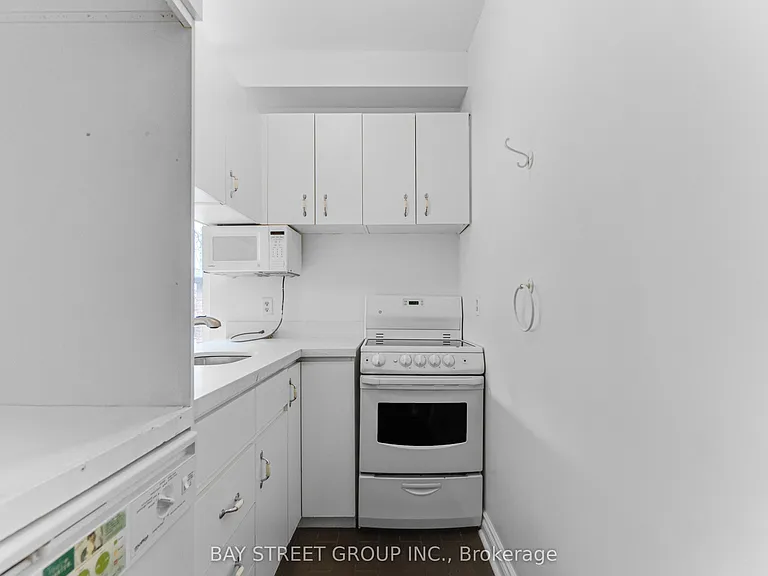 65 Gloucester St #4 — Photo 16