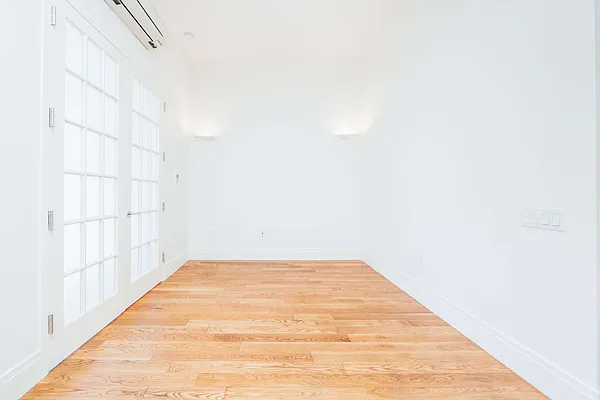 Rented by Nooklyn NYC LLC | media 57