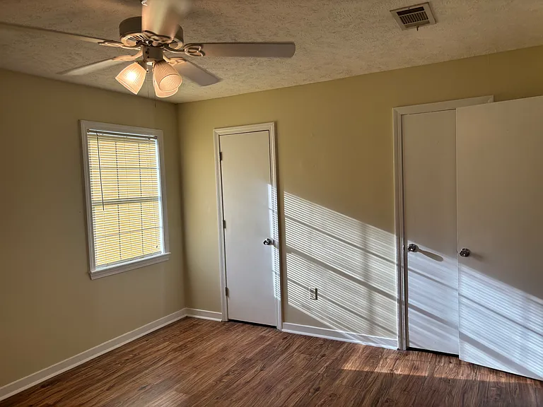 102 Suzanne Cv #A — Photo 8