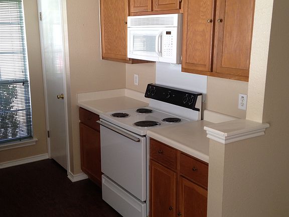 2nd image of 9426 Gillcross Way