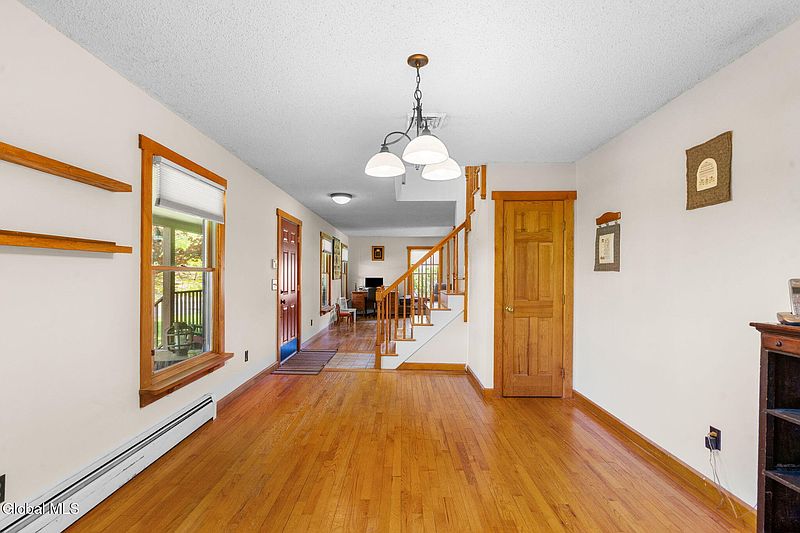 5th image of 22 Island View Road