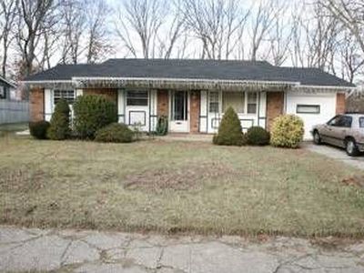 95 Madison Ave, Amityville, NY, 11701