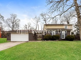 51 W Fairway Dr, Hamilton, OH 45013