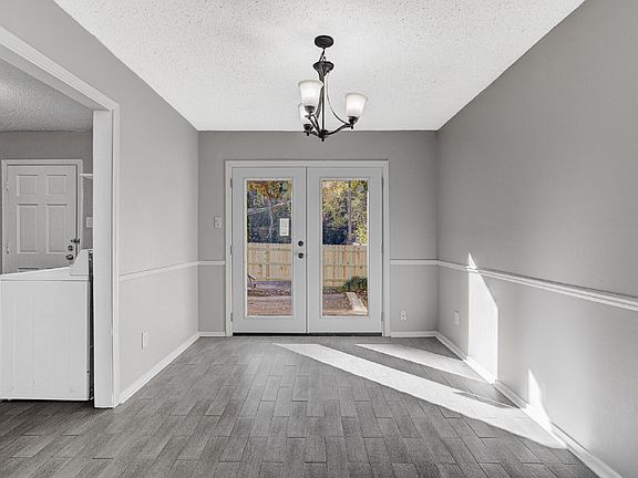 4th image of 2291 Madison Ave