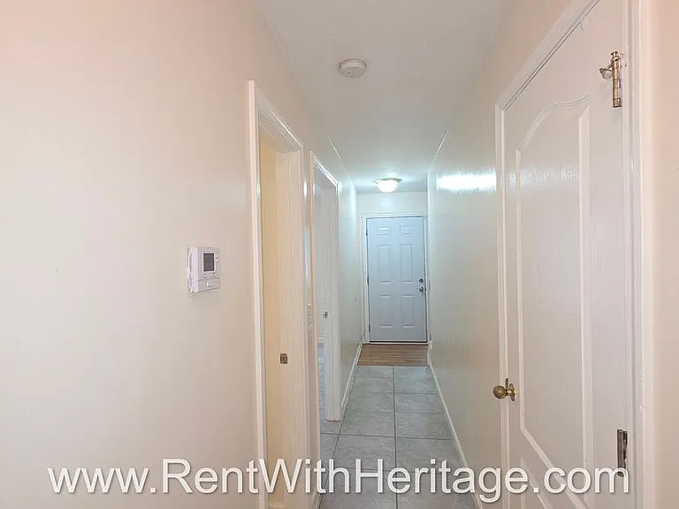 7712 Autry Cir #303 — Photo 16