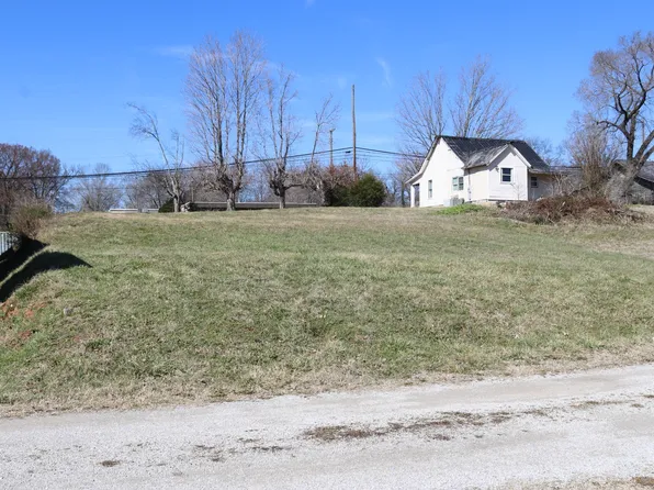 2013 S Main St, Columbia, TN 38401