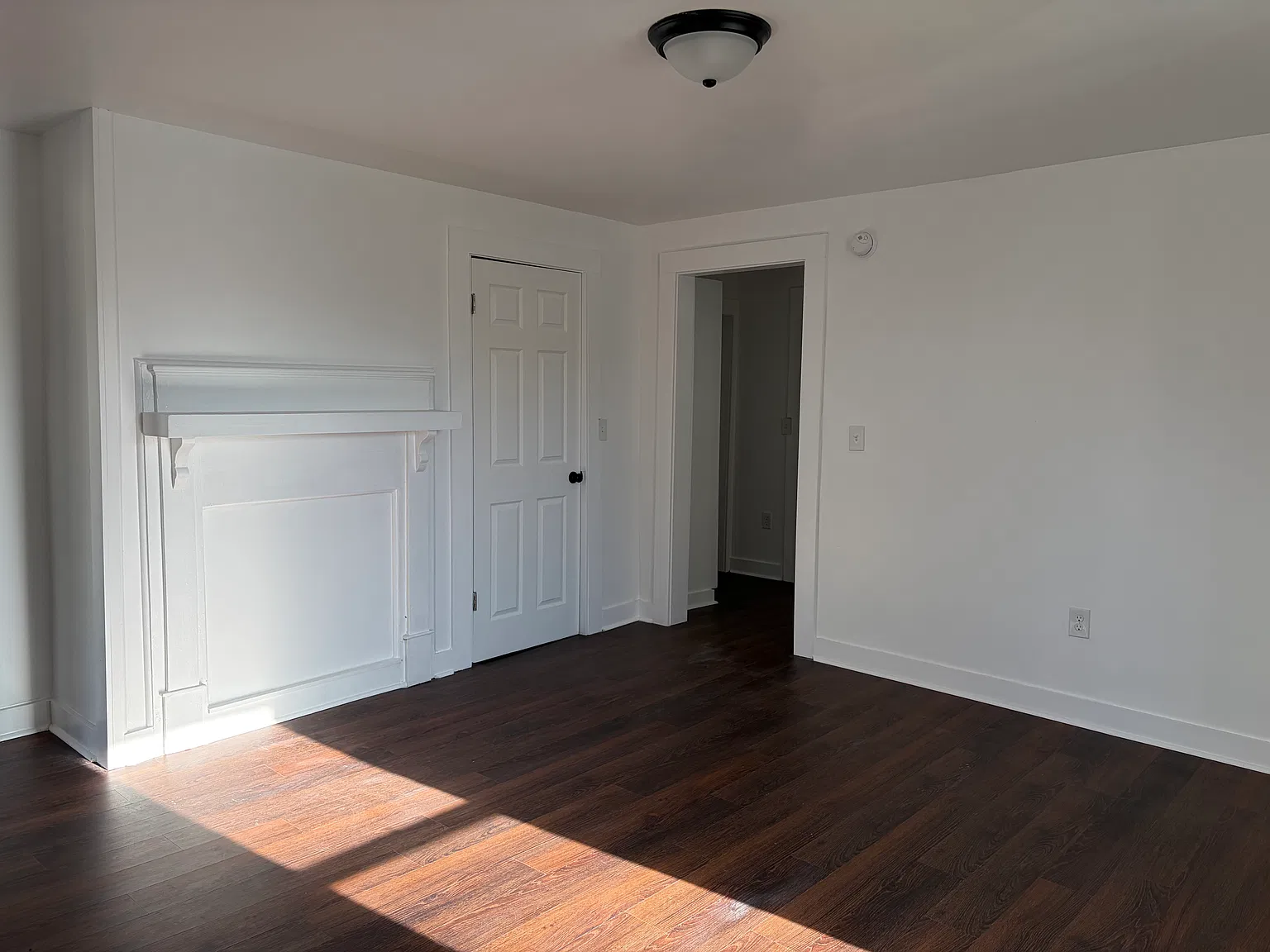 2 bed, 905 sqft, $1,395 — Photo 2