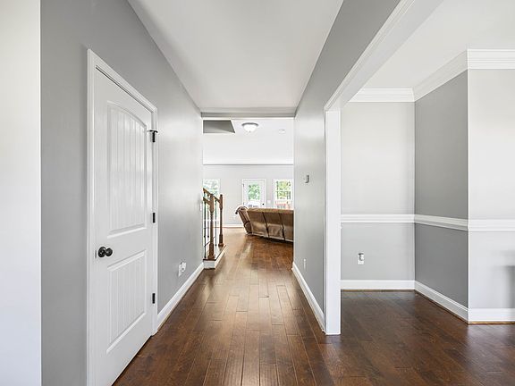 5th image of 160 Hunting Creek Way