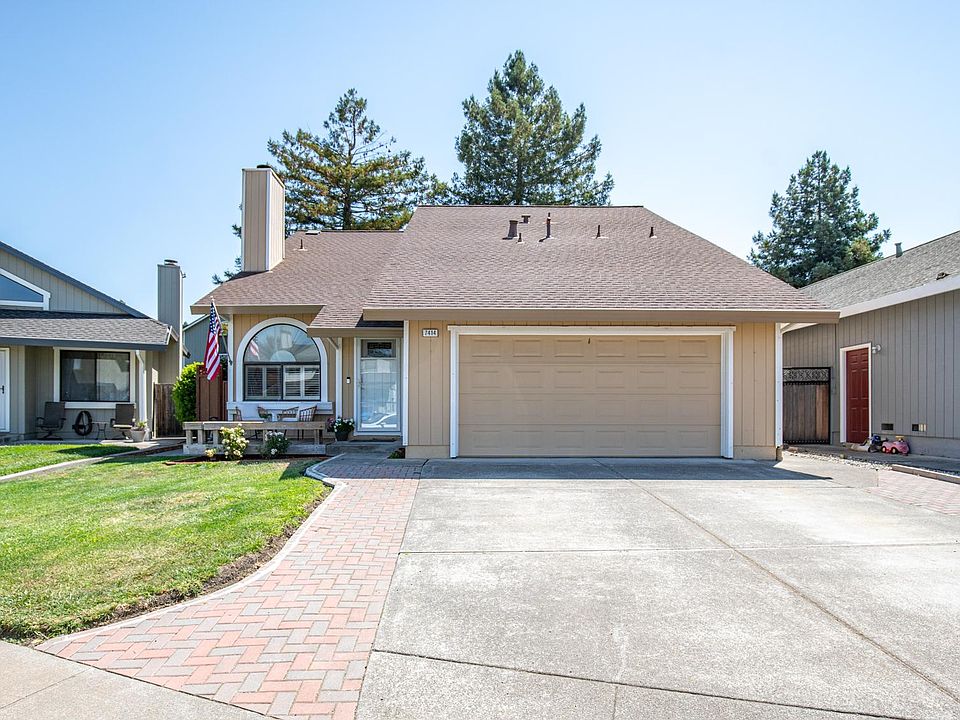 1st image of 7414 Monique Pl